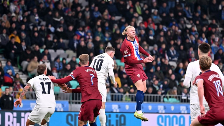 Hattrick van Haaland helpt Noorwegen aan Nations League-primeur