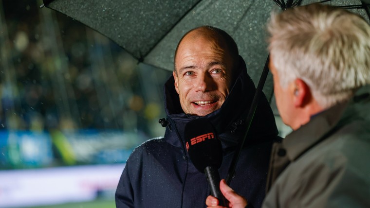 Buijs dacht aan rode kaart bij strafschop: 'Dan draait de VAR hem niet terug'