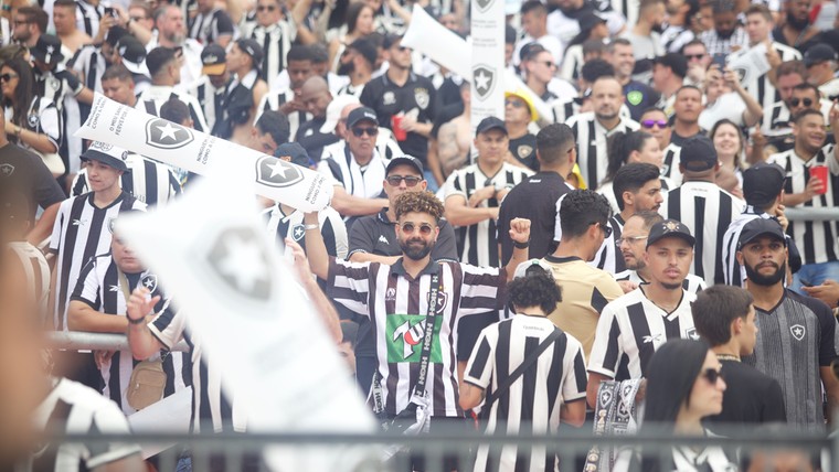 Botafogo pakt Copa Libertadores in veelbewogen finale en schrijft historie