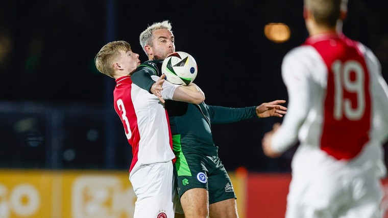 De Graafschap verliest in Amsterdam, gouden wissels doen het voor Roda JC
