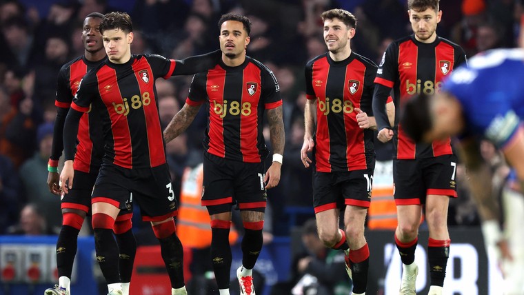 Man City geeft het opnieuw weg, Kluivert doet Chelsea pijn
