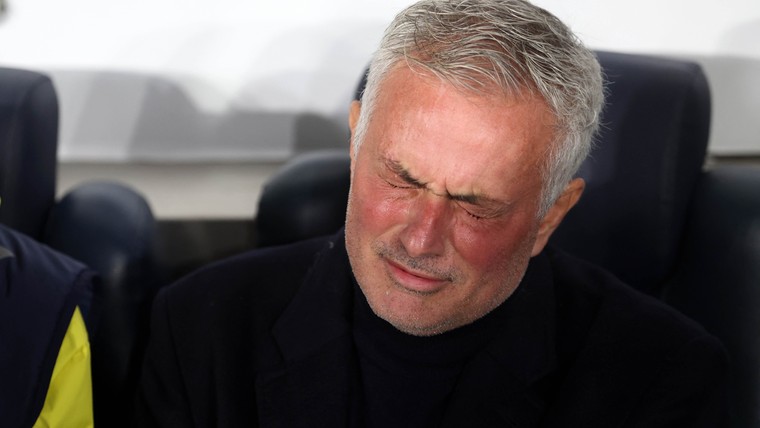 Oeps: Mourinho herkent trainer van de tegenstander niet