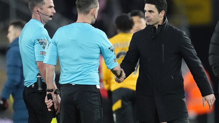 Woede en onbegrip bij Arsenal over rode kaart: 'Dit is zo duidelijk...'