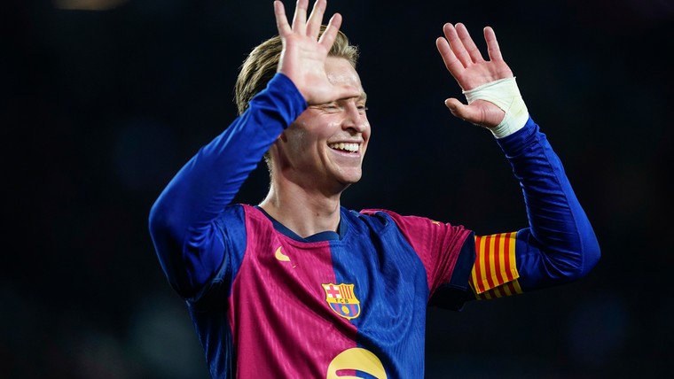 'De Jong heeft meer dan genoeg talent om middenveld van Barça te dragen' 
