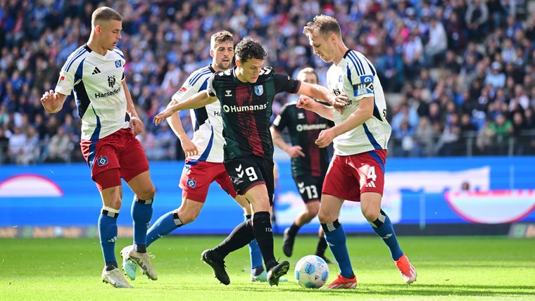 Topscorer Kaars maakt er vier en brengt Van Wonderen en Schalke in problemen