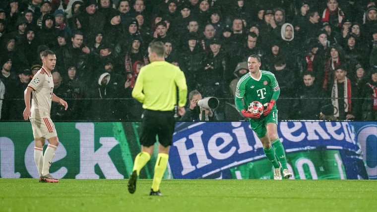 Neuer gaat minimaal tot zijn veertigste door bij Bayern München
