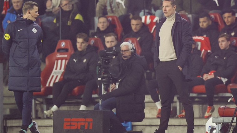 Feyenoord uitgeschakeld door PSV: 'Dit kan niet lang zo doorgaan'