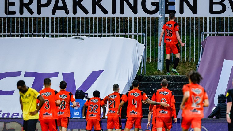 Volendam komt door verrukkelijk doelpunt met de schrik vrij in Venlo 