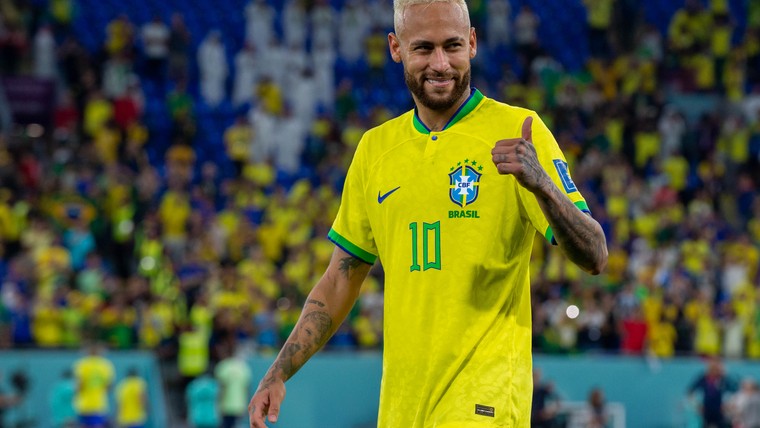 Neymar na zeventien maanden terug bij Brazilië, Paixão valt af
