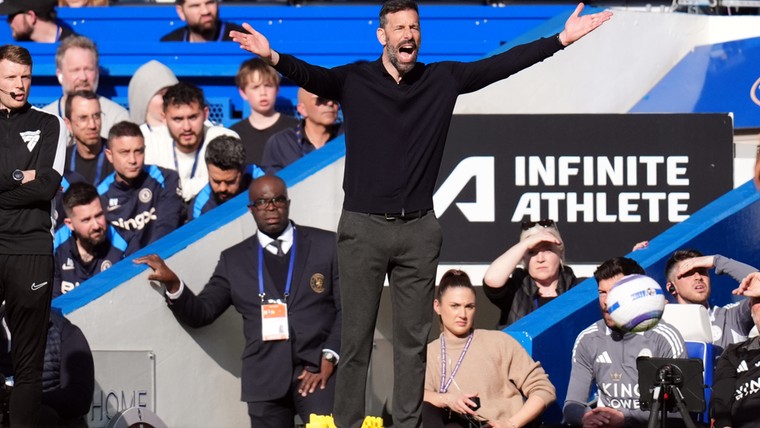Van Nistelrooij heeft niets aan misser Palmer, fraaie no-look assist Kluivert