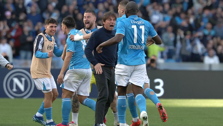 Ongenaakbare Lukaku voegt zich in illuster rijtje en zorgt voor Napolitaanse titelhoop