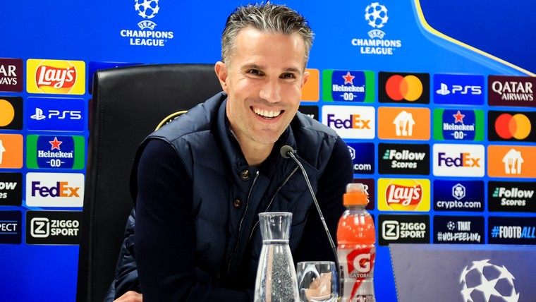 Van Persie vol vertrouwen: 'Ik heb wel gekkere dingen gezien'