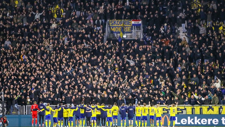Pareltje in wording: Cambuur smacht in het Kooi Stadion naar de Eredivisie