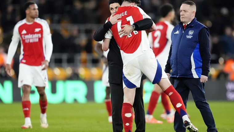 'Master of setpieces' Arsenal scoort éindelijk weer vanuit directe vrije trap