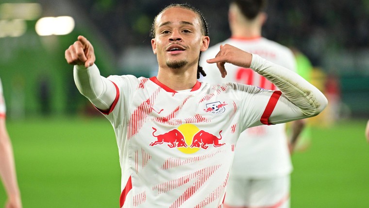 Wolfsburg-speler ergert zich aan kritische vraag: 'Verdedig Simons maar eens'