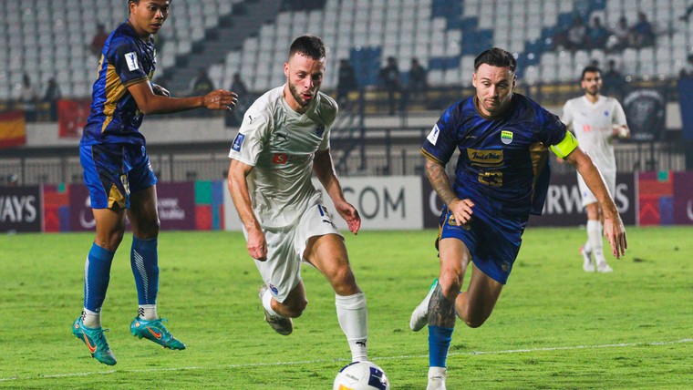 Voormalig Eredivisie-spelers schrijven geschiedenis met club uit Singapore