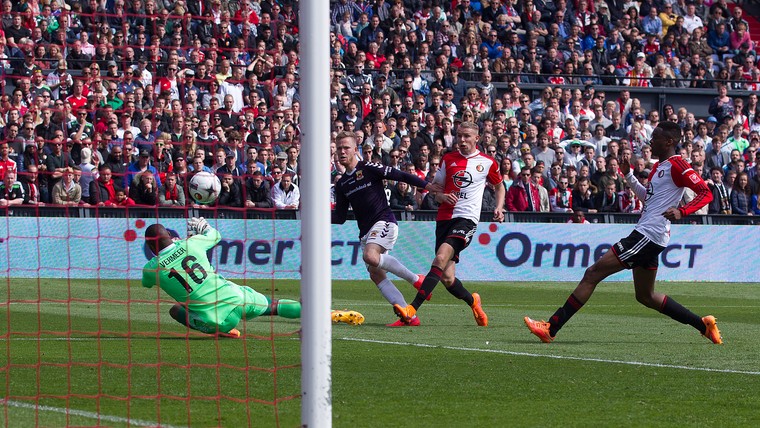 Jules Reimerink: tien jaar geleden Eagles-held in De Kuip, nu in de beveiliging