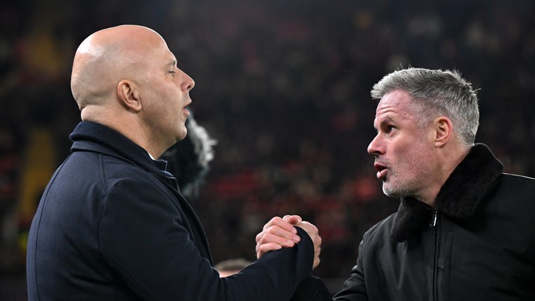 Carragher prijst Slot: 'Liverpool is dankzij hem altijd in controle'