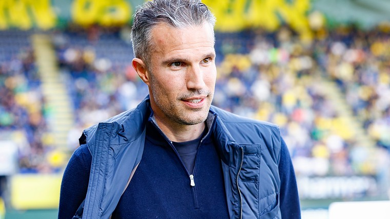 Na Slot te hebben geëvenaard jaagt Van Persie op reeks Van Marwijk