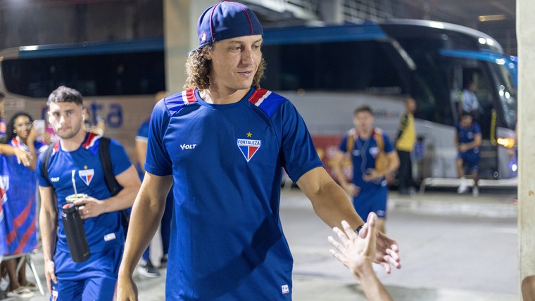 David Luiz scheert iconische krullen af: 'Vecht al jaren tegen haaruitval'