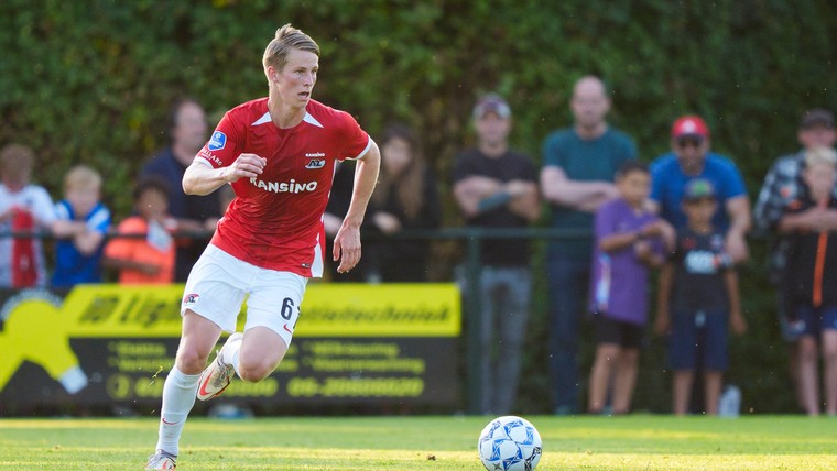 AZ-talenten herhalen kunstje niet en sneuvelen tegen Barcelona