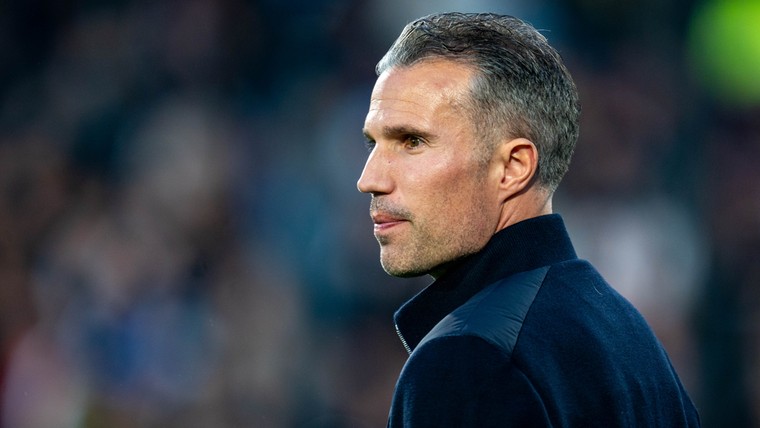 Van Persie ziet verbeterpunt en looft tweetal na ruime Feyenoord-zege