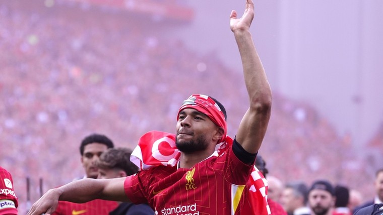 Gakpo legt na gewonnen Liverpool-titel uit hoe Slot hem beter laat spelen