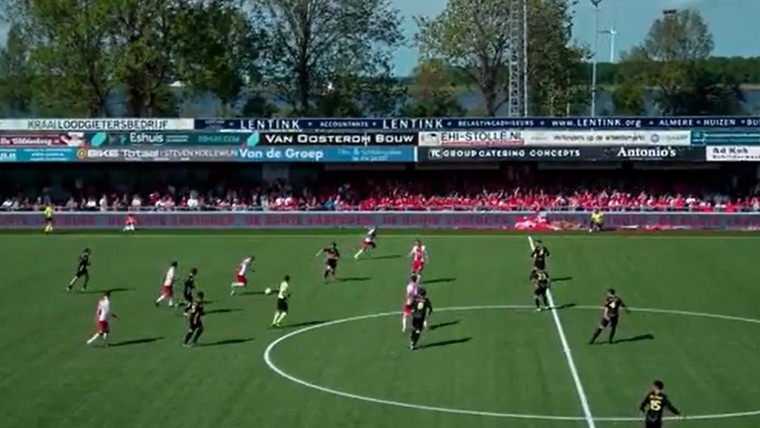 IJsselmeervogels kroont zich mede dankzij deze wereldgoal tot kampioen
