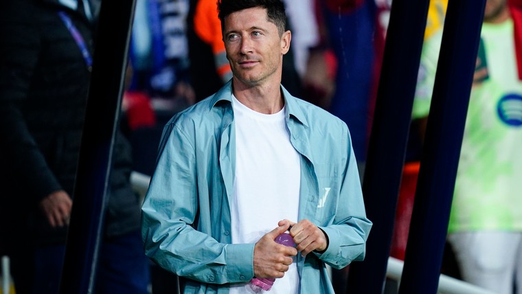 Flick verduidelijkt in hoeverre Lewandowski inzetbaar is in Milaan
