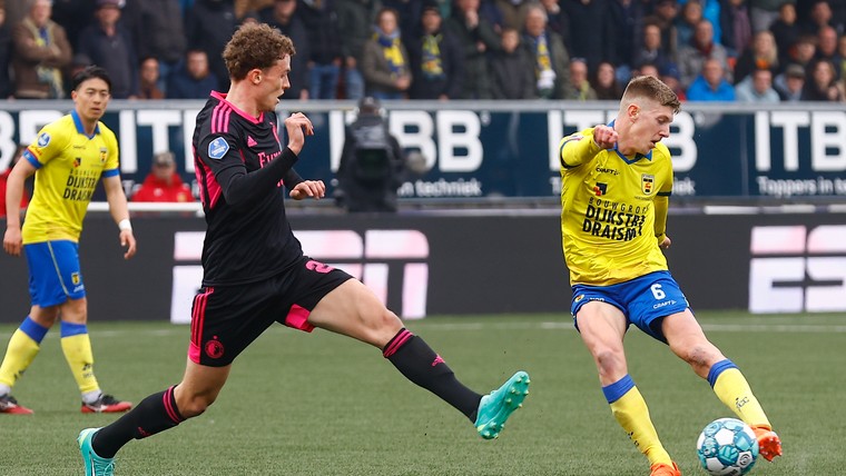 Feyenoord start voorbereiding onder Van Persie in Leeuwarden