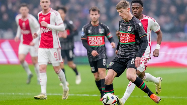 NEC-thuis op basis van verleden ideaal affiche voor Ajax