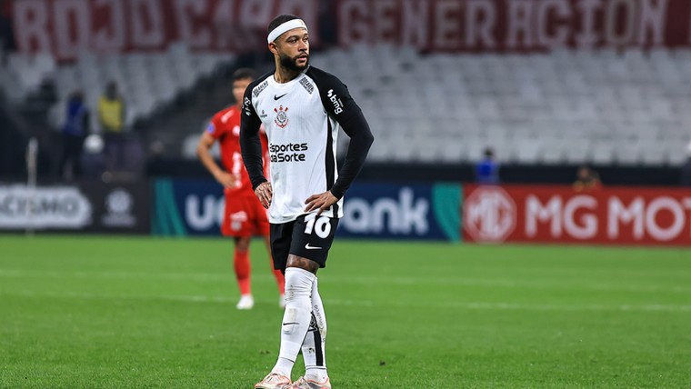 Corinthians blijft ondanks goal Memphis achtervolger in Copa Sudamericana
