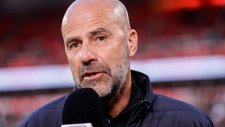 Bosz duidelijk over titelstrijd: 'PSV heeft de beste selectie van Nederland'