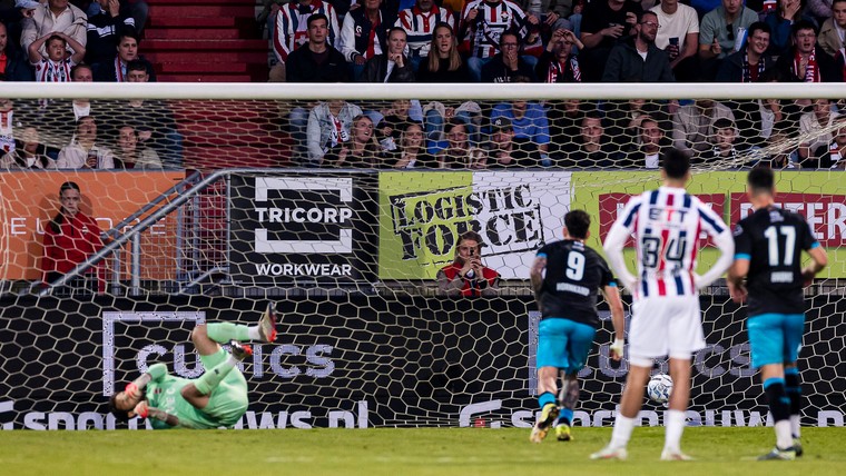 Hornkamp bezegelt lot Willem II: 'Ik wil scoren, maar het doet wel pijn'