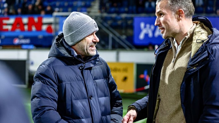 Bosz over hand van Van Persie bij Feyenoord: 'Het is heel knap'