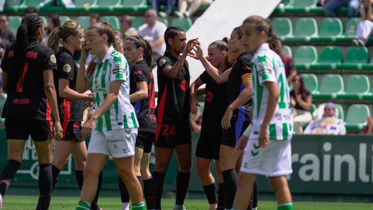 Brugts pakt titel met Barcelona dankzij 0-9 overwinning