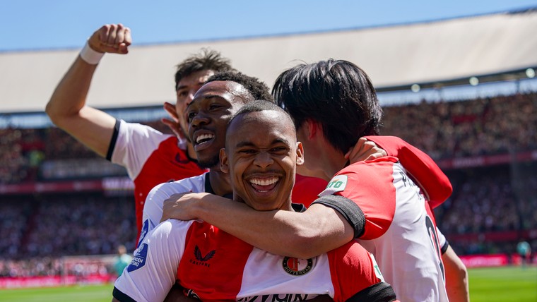 Droomstart Feyenoord en Ajax kijkt mee: PSV overlopen in De Kuip