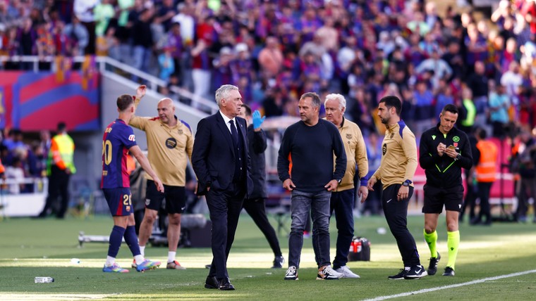 Ancelotti hekelt achterhoede Real Madrid: 'Hoog verdedigen is makkelijker'