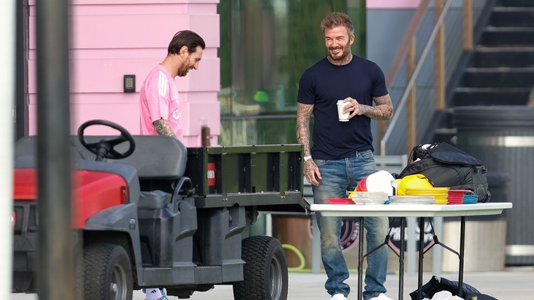 Beckham vraagt om respect na pesterijtje op sociale media 