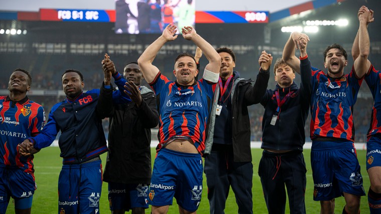 Shaqiri bereikt heldenstatus na Zwitsers sprookje: 'Hij krijgt een standbeeld'