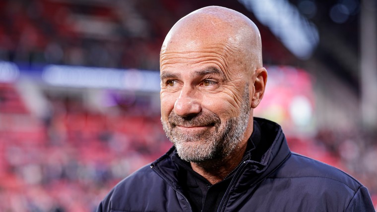 Fortuinlijke Bosz koestert implosie Ajax: 'Een prima uitslag in Amsterdam'