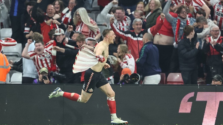 Sunderland gaat naar Wembley na ongelooflijke ontknoping tegen Coventry