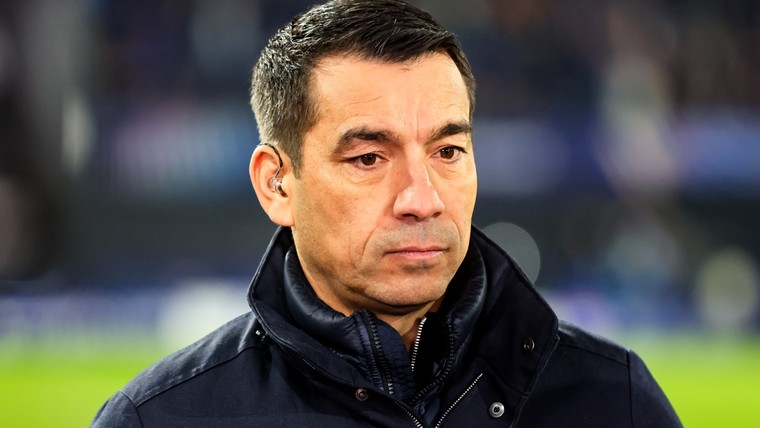 Hoe ervaringsdeskundige Van Bronckhorst zou handelen als hij Farioli was