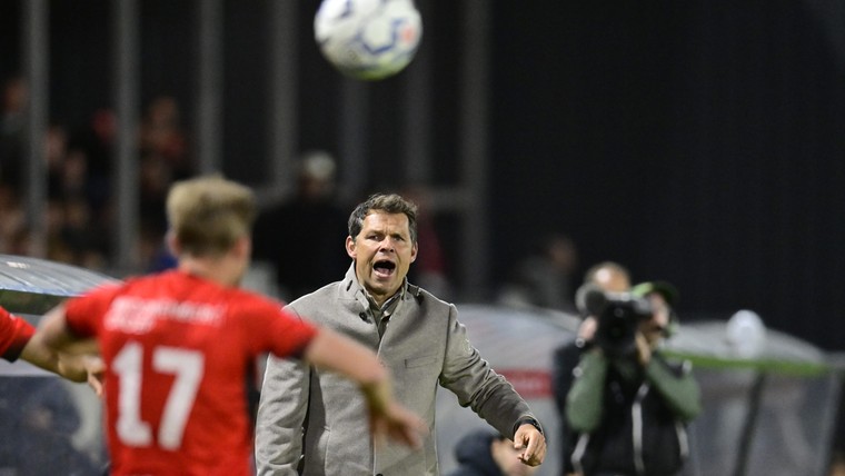 Almere City FC degradeert: 'Handhaving was ook niet terecht geweest'