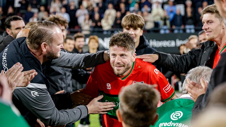 Ovationeel applaus voor afzwaaiende Schöne: 'Het is goed zo'
