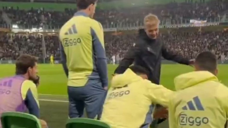 Ballenjongen Groningen krijgt bonje met Ajax-goalie Matheus: 'Kinderachtig hè'