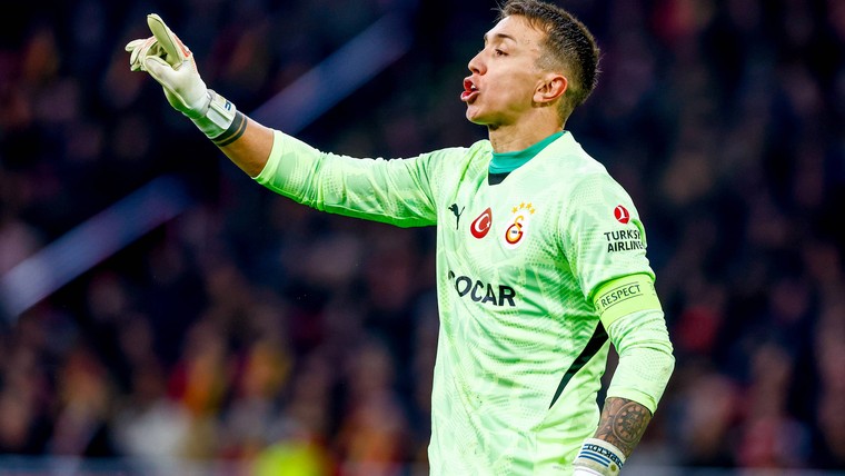 Galatasaray pakt landstitel met scorende doelman Muslera