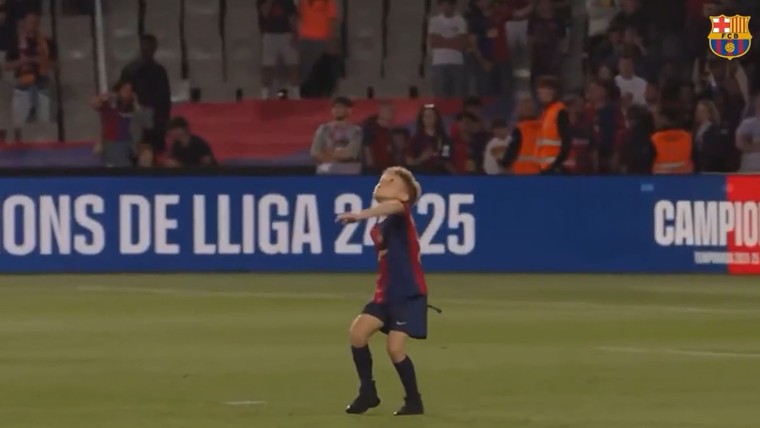 Szczesny ontneemt zijn zoon moment of fame voor ogen Barça-publiek