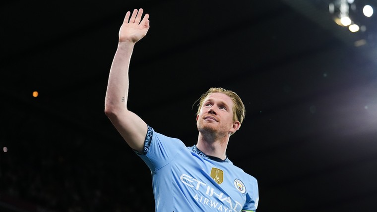 Bijzonder gebaar Manchester City raakt De Bruyne: 'Nu ben ik er áltijd'