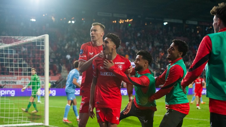 Tiental FC Twente knokt zich na verlenging naar finale Europese play-offs